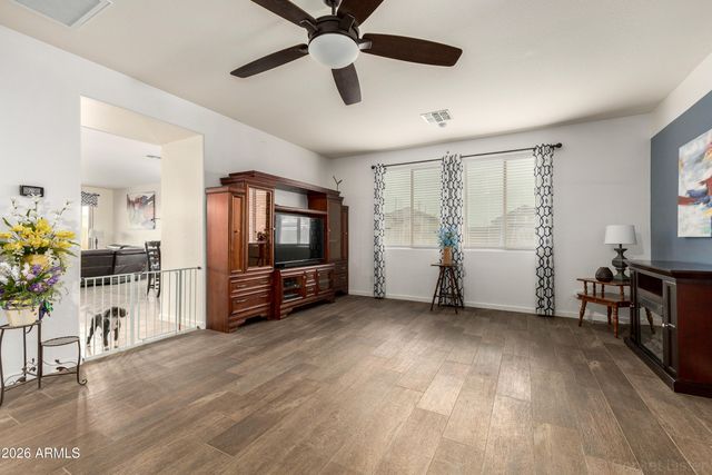 3136 E QUARTZ Street, Mesa, AZ 85213