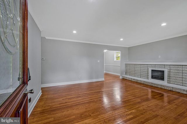 2335 SCOTT KEY DR, District Heights, MD 20747
