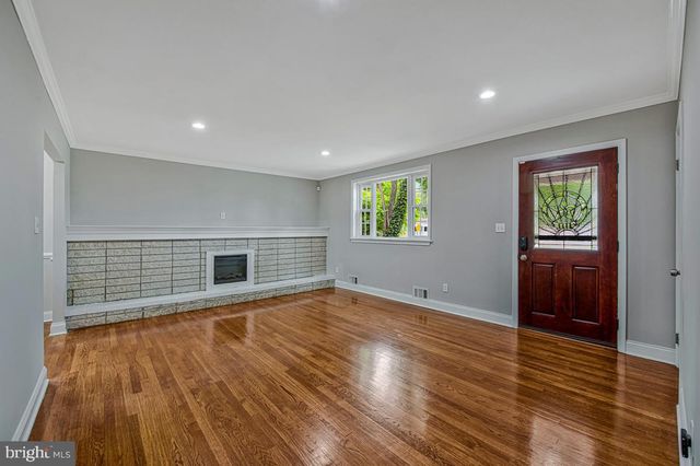 2335 SCOTT KEY DR, District Heights, MD 20747