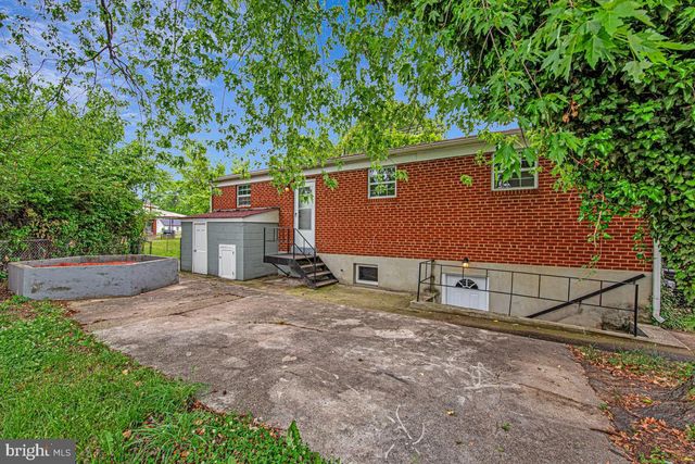 2335 SCOTT KEY DR, District Heights, MD 20747