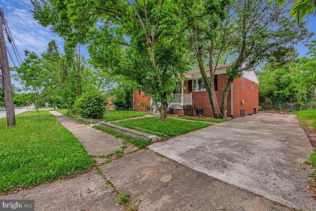 2335 SCOTT KEY DR, District Heights, MD 20747