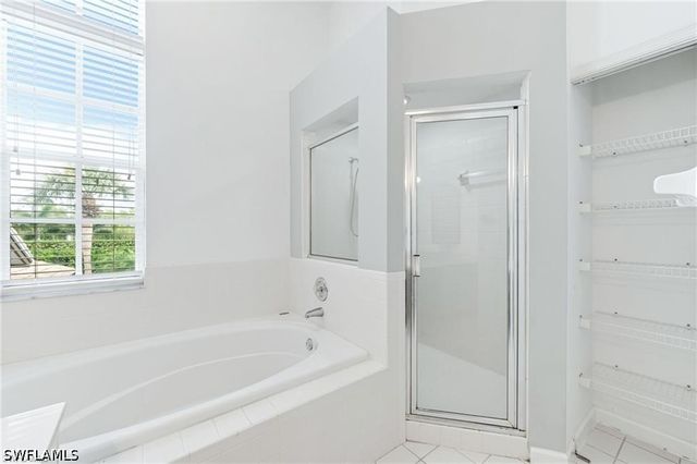 7768 Gardner DR 202, Naples, FL 34109