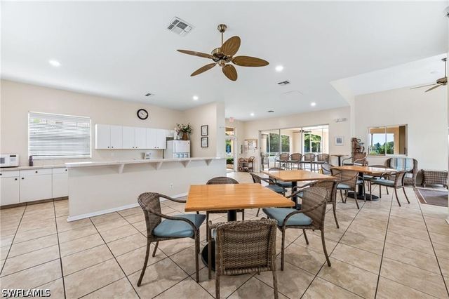 7768 Gardner DR 202, Naples, FL 34109