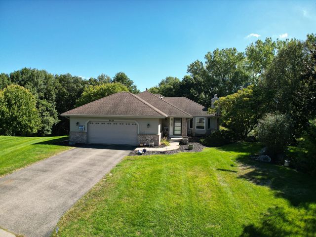 8023 Delano Court, Inver Grove Heights, MN 55076
