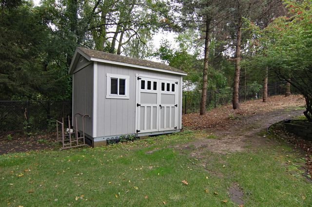 8023 Delano Court, Inver Grove Heights, MN 55076
