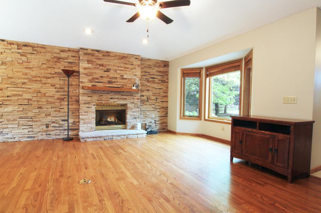 8023 Delano Court, Inver Grove Heights, MN 55076