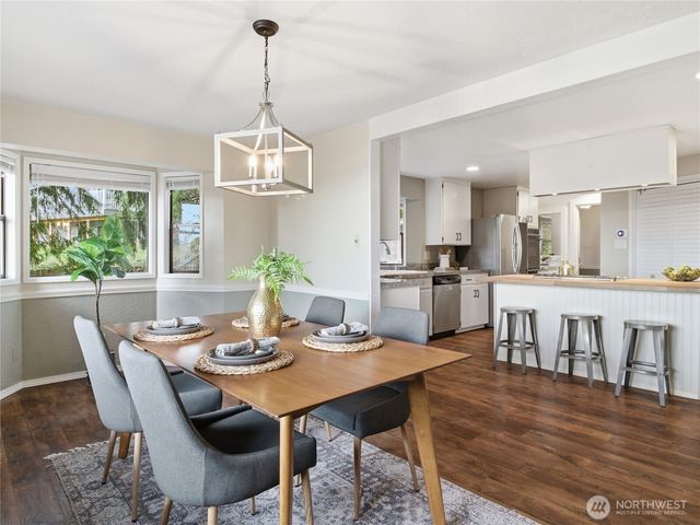 15014 Starr Road SE, Olalla, WA 98359