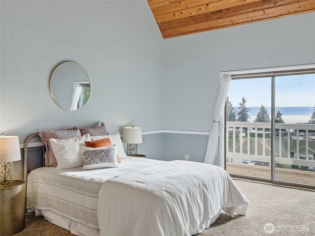 15014 Starr Road SE, Olalla, WA 98359