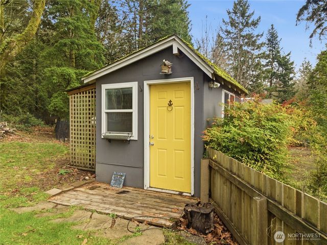 15014 Starr Road SE, Olalla, WA 98359