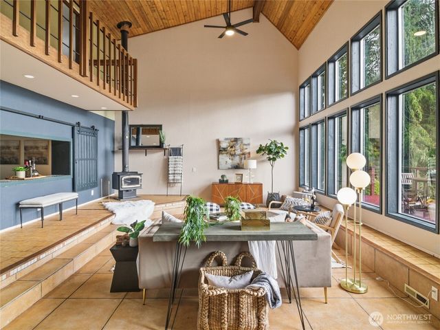 15014 Starr Road SE, Olalla, WA 98359