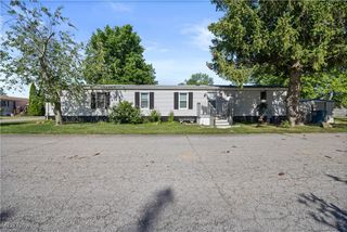 135 Cedar Brook Drive, Elyria, OH 44035