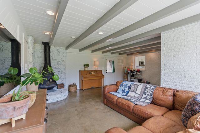 450 Sanders Ferry Rd, Hendersonville, TN 37075