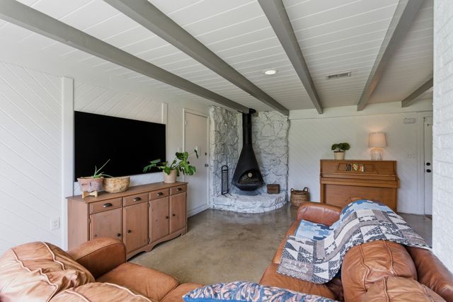 450 Sanders Ferry Rd, Hendersonville, TN 37075