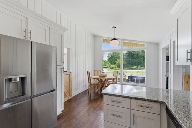 450 Sanders Ferry Rd, Hendersonville, TN 37075