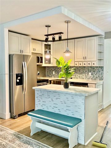 67 Harwood H H, Deerfield Beach, FL 33442