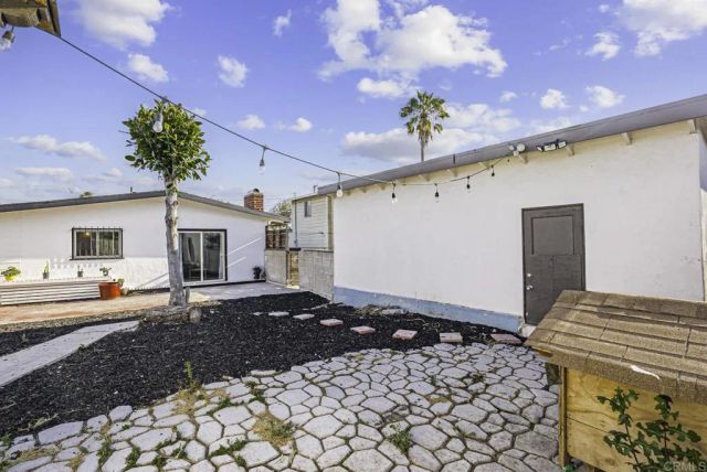 5074 La Paz Drive, San Diego, CA 92113