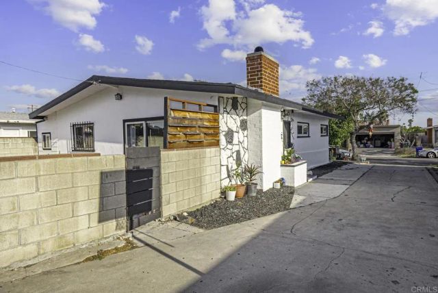 5074 La Paz Drive, San Diego, CA 92113