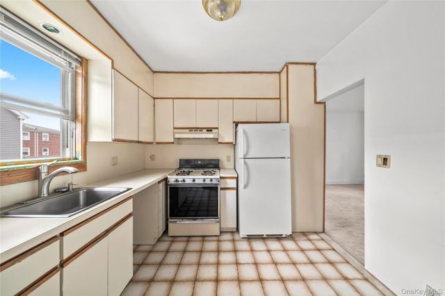 5802 134th Street, Flushing, NY 11355