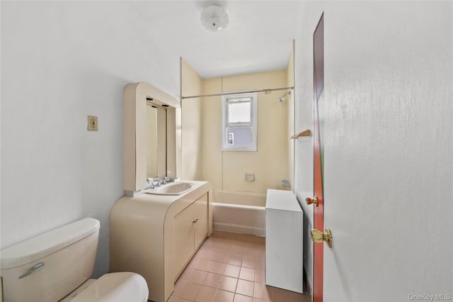 5802 134th Street, Flushing, NY 11355