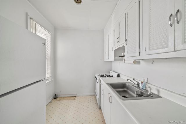 5802 134th Street, Flushing, NY 11355