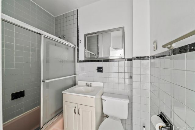 5802 134th Street, Flushing, NY 11355