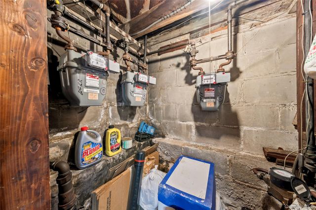 5802 134th Street, Flushing, NY 11355