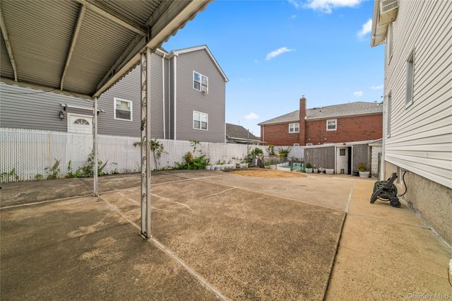 5802 134th Street, Flushing, NY 11355