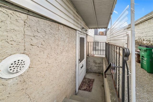 5802 134th Street, Flushing, NY 11355