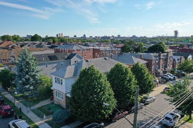 5802 134th Street, Flushing, NY 11355