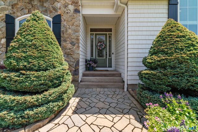 269 West Pines Drive, Southington, CT 06489