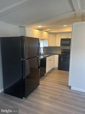 120 PALM CITY PARK, Annville, PA 17003