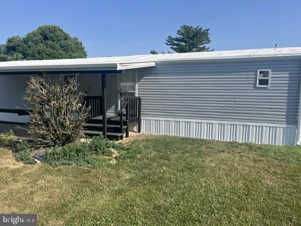 120 PALM CITY PARK, Annville, PA 17003