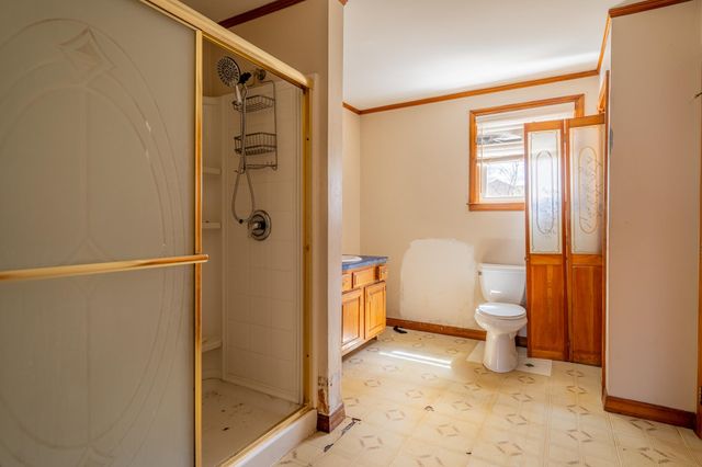 10 Beacon Street, Londonderry, NH 03053