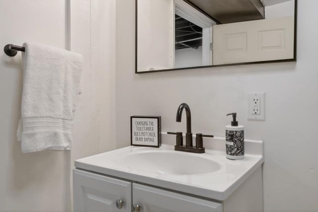 5535 N 40th STREET, Milwaukee, WI 53209