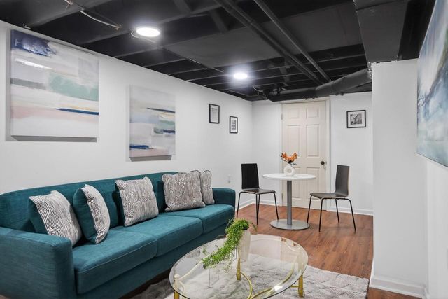 5535 N 40th STREET, Milwaukee, WI 53209