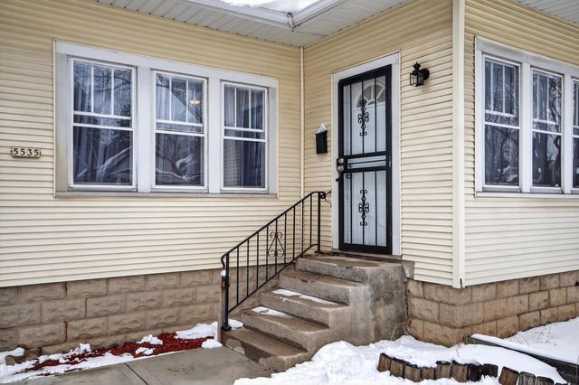 5535 N 40th STREET, Milwaukee, WI 53209