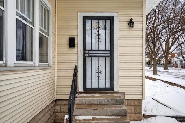 5535 N 40th STREET, Milwaukee, WI 53209