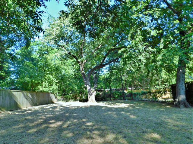 1014 Peak Street, Denton, TX 76201