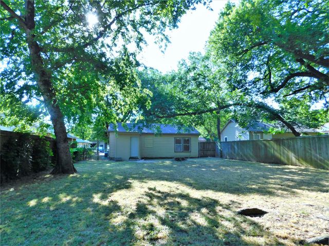 1014 Peak Street, Denton, TX 76201