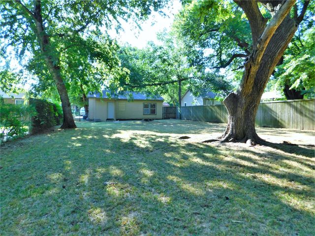 1014 Peak Street, Denton, TX 76201