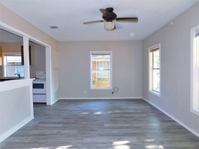 1014 Peak Street, Denton, TX 76201