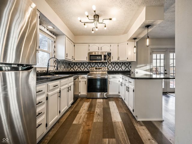 7727 Platini Place, Indianapolis, IN 46214