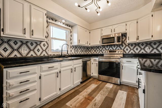 7727 Platini Place, Indianapolis, IN 46214