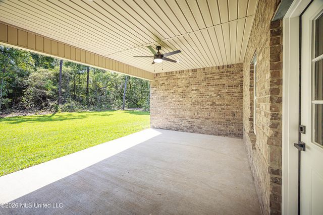 533 Oak Street, Ocean Springs, MS 39564