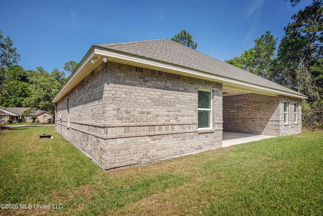 533 Oak Street, Ocean Springs, MS 39564