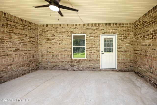 533 Oak Street, Ocean Springs, MS 39564