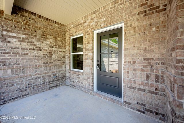 533 Oak Street, Ocean Springs, MS 39564