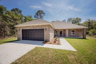 533 Oak Street, Ocean Springs, MS 39564