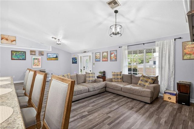 2807 52nd ST SW, Lehigh Acres, FL 33976