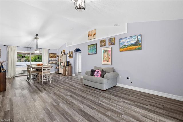 2807 52nd ST SW, Lehigh Acres, FL 33976